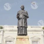 Statue of Swami Shraddhanand at chandini chowk - Log, colour and B&W