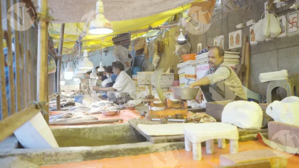 C0395FishMarketCLRWM result