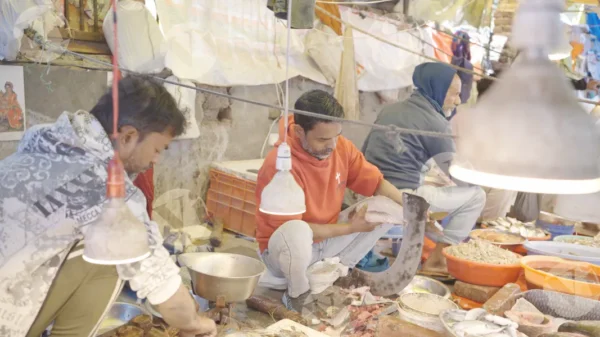 C0412FishMarketCLRWM result