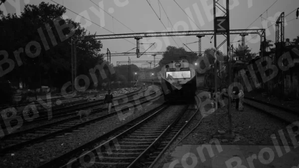 C0734IndiaRailwaysMCWM result