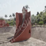 Jantar Mantar Inside - Log, colour and B&W