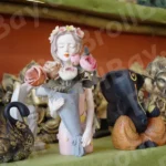 Statues Art - Log, colour and B&W