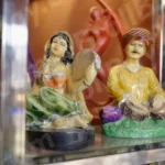 Statues - Log, colour and B&W