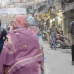 Jamia Okhla Market - Log, colour and B&W